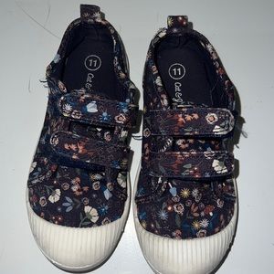 Cat and jack flowery navy blue sneakers size 11